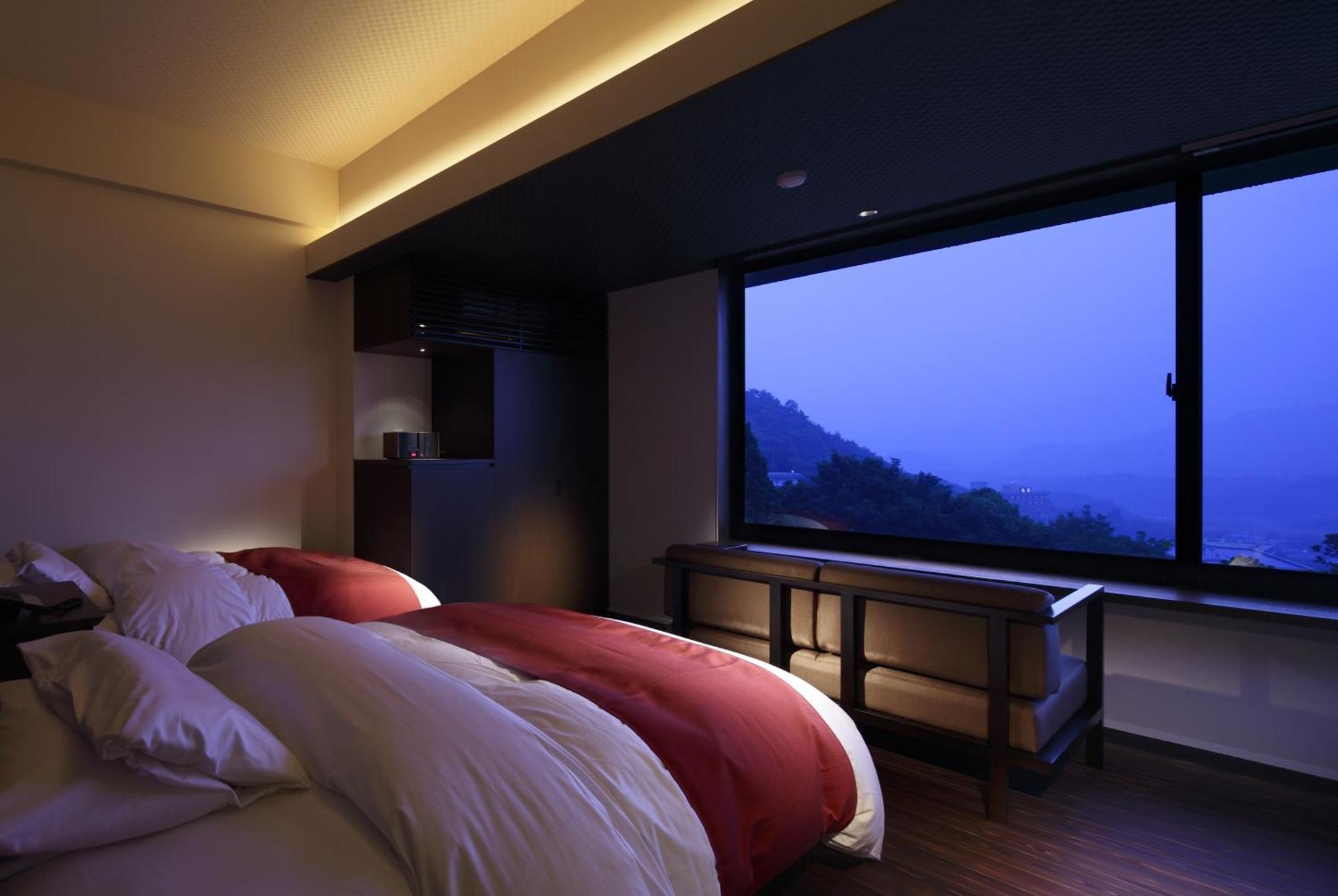 Japanese Western Twin Room with Shower and Mountain View, Non-Smoking - West Wing,700841341:JPEG
