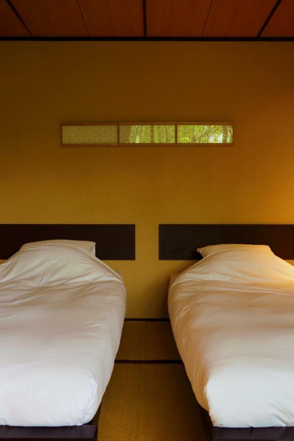 Compact Japanese Twin Room with Shower, Non-Smoking,800197620:JPEG